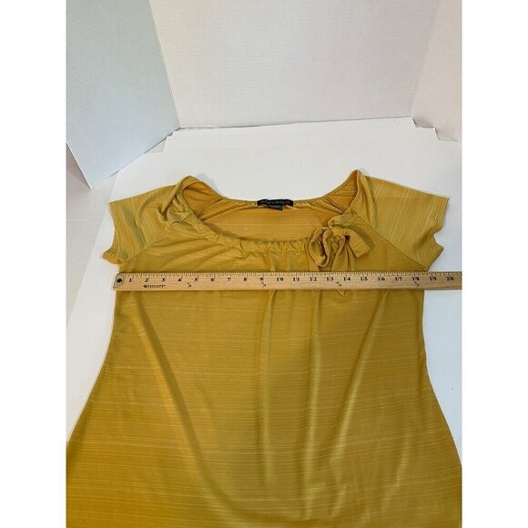 Suzie in the City Yellow Scoop Neck with Tie Pull Over Top Women's Size Medium - Picture 6 of 7